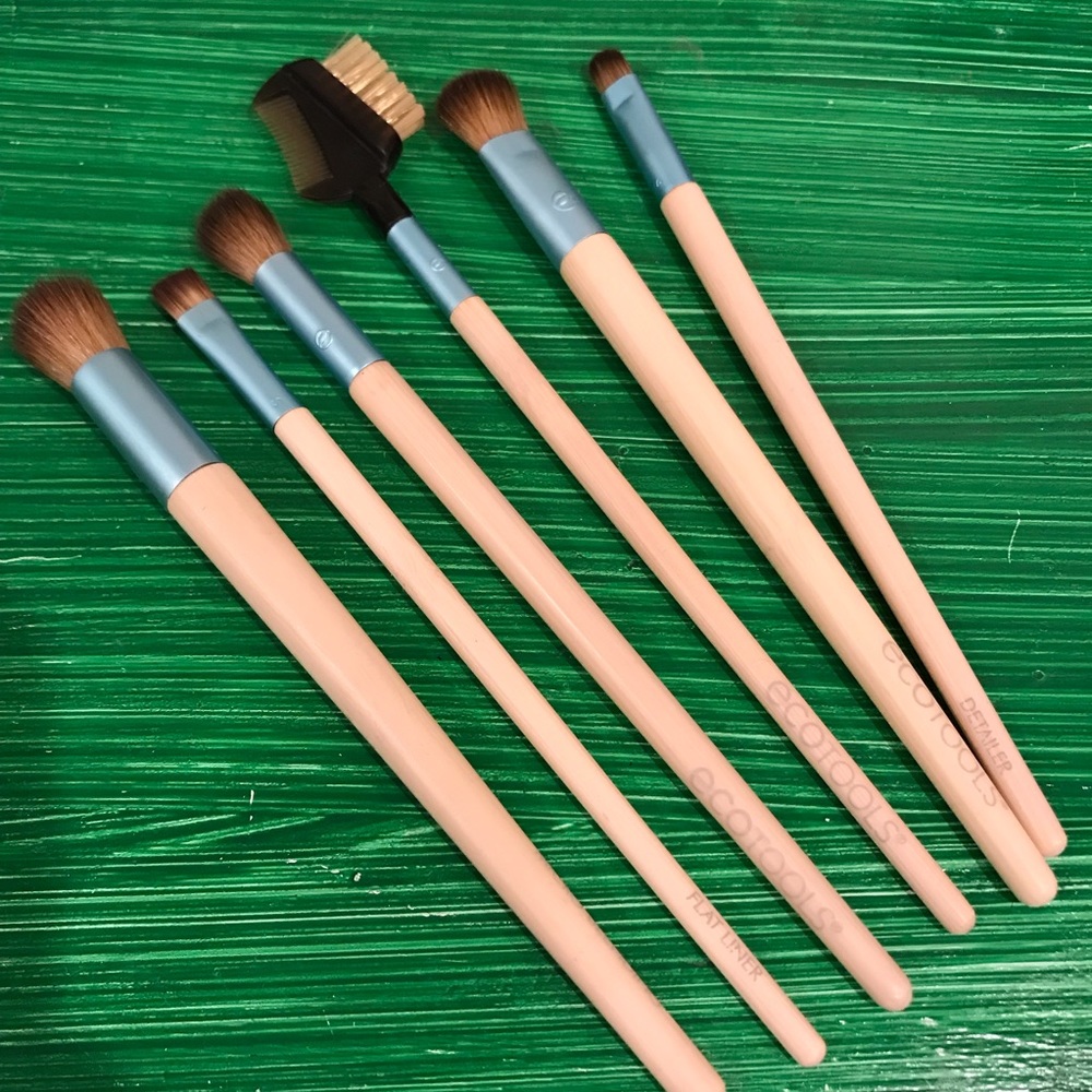 NWOT Ecotools 6pcs brush set